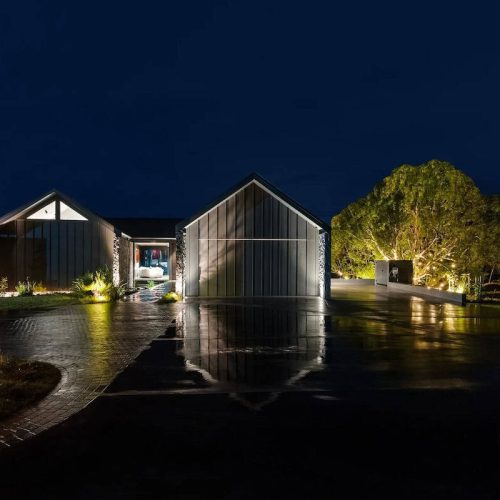 2020092680_2_1_250627_060759-w1600-h1069 copy