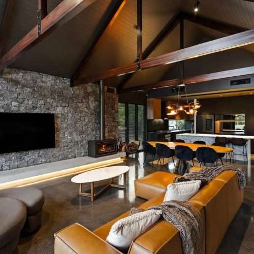 2020092680_8_1_250627_060820-w1600-h1069 copy